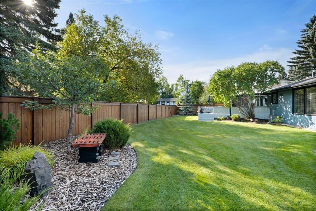 Villa Bowmont Park Luxury Retreat YYC Exterior foto