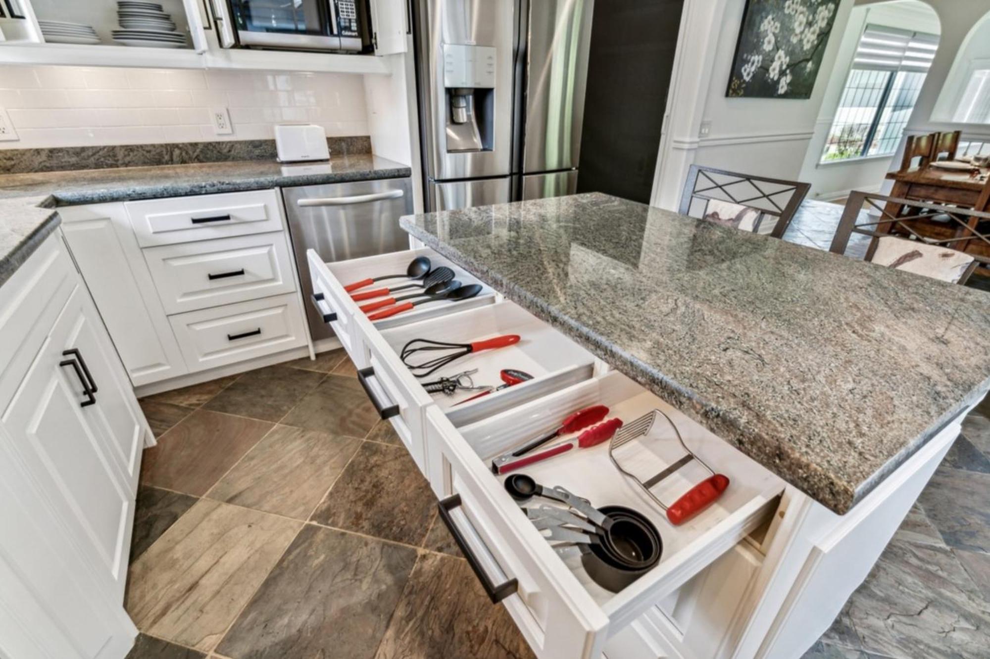 Villa Bowmont Park Luxury Retreat YYC Exterior foto