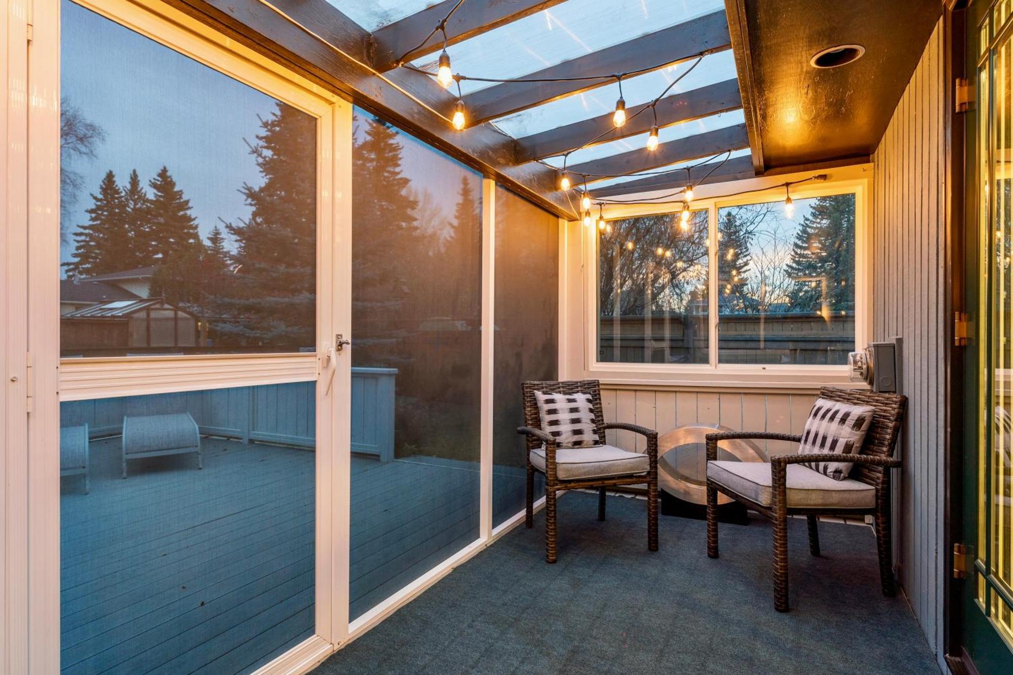 Villa Bowmont Park Luxury Retreat YYC Exterior foto